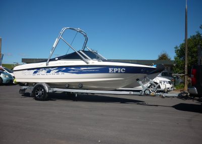 Hosking Trailer for Bayliner F17